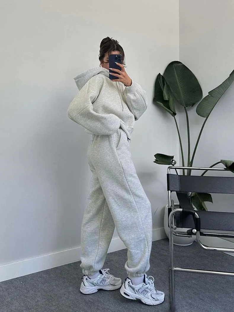 Matching Zip Through Hoodie and Jogger Loungewear Tracksuit Set