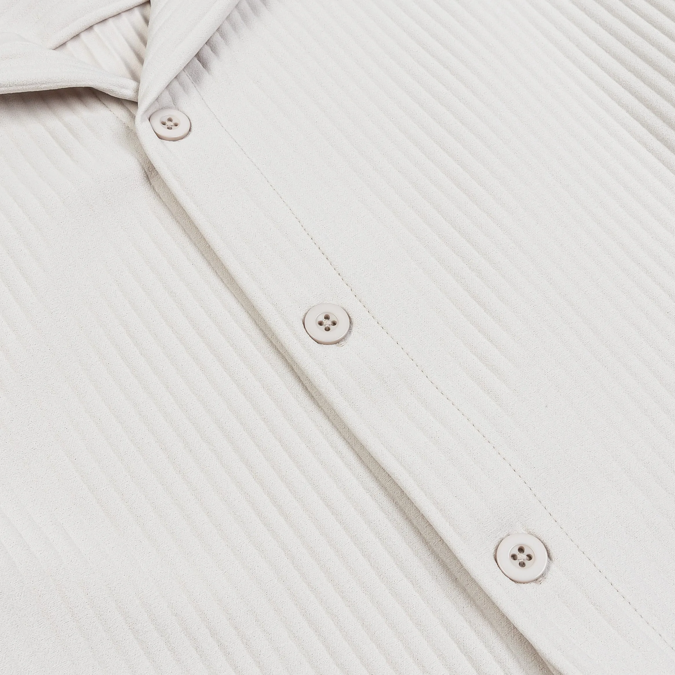Pleated Button Up Mens Short Sleeve Shirt (Cream)