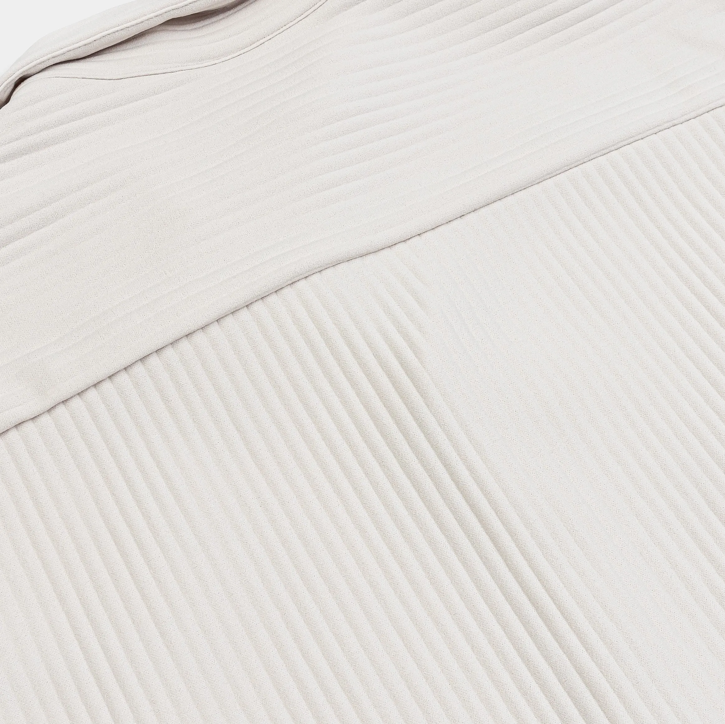 Pleated Button Up Mens Short Sleeve Shirt (Cream)
