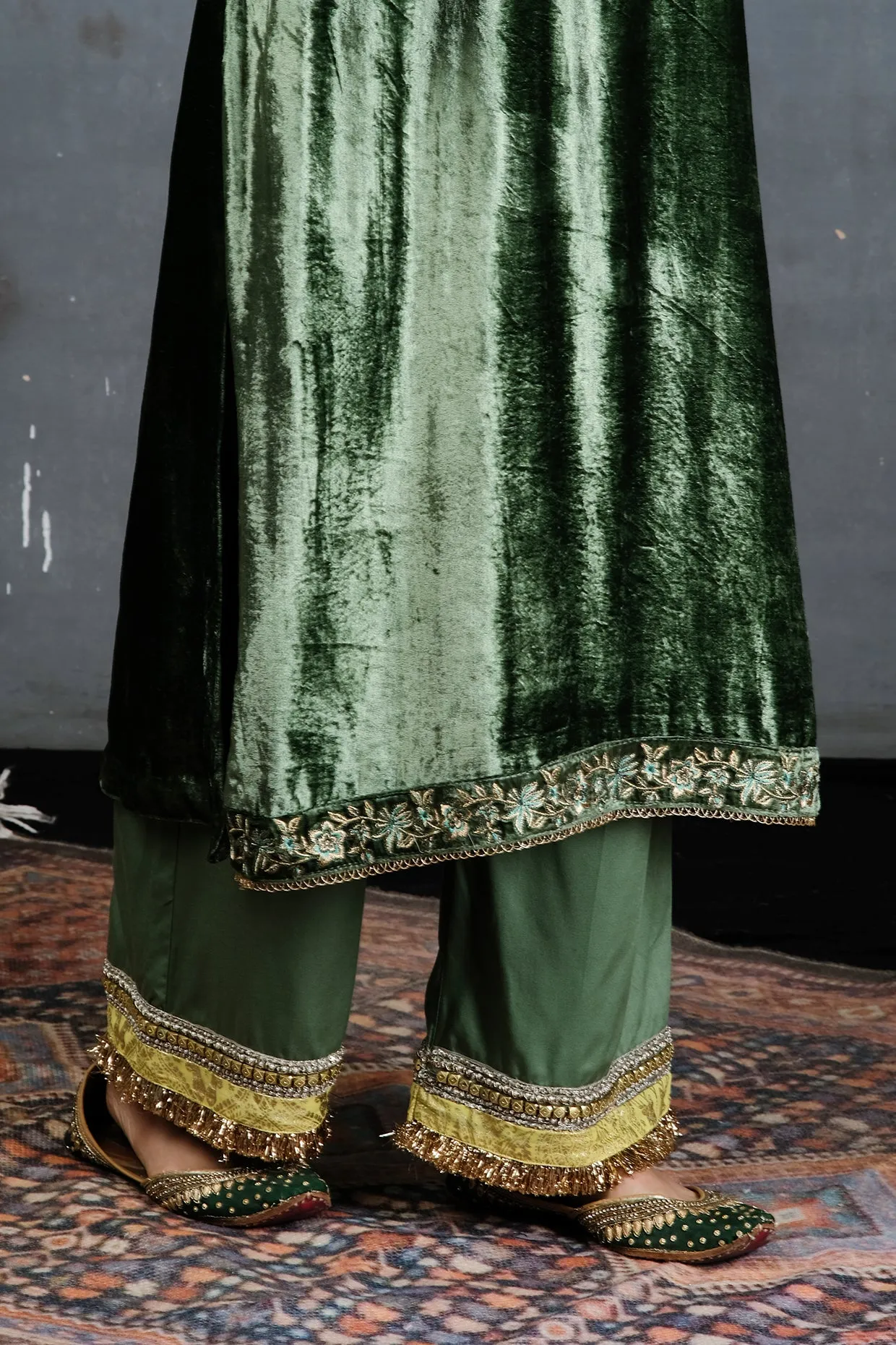 Relaxed Fit Velvet Suit In Coral Green